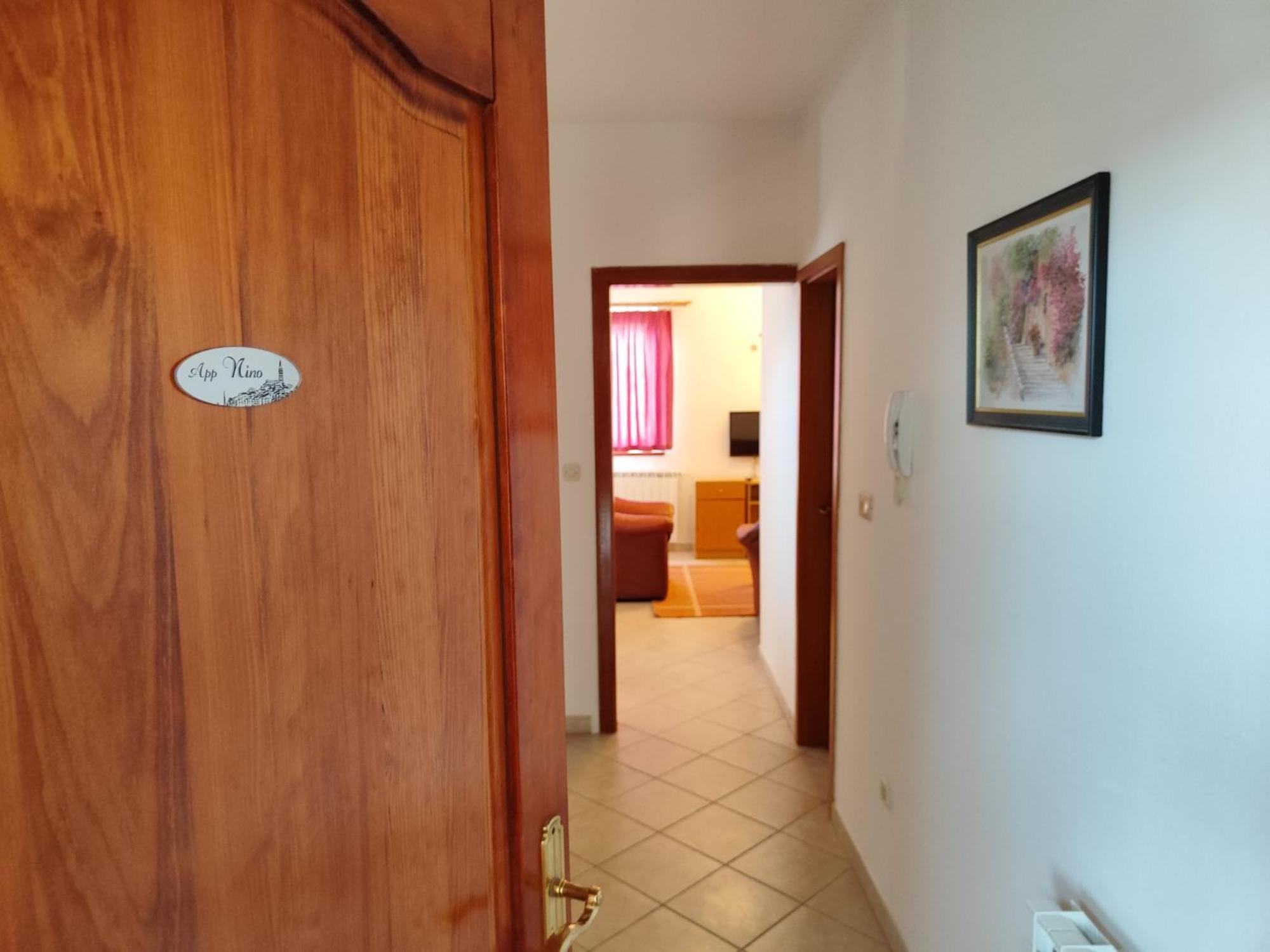 Family Apartments Suzi Ровинь Экстерьер фото